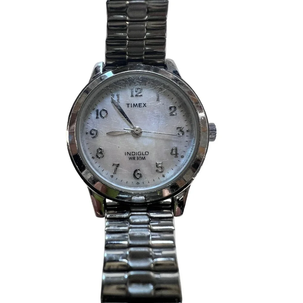 Timex Indiglo Wristwatch Women OS‎ Silver Fair Expansion Band WR 30M CR 1216